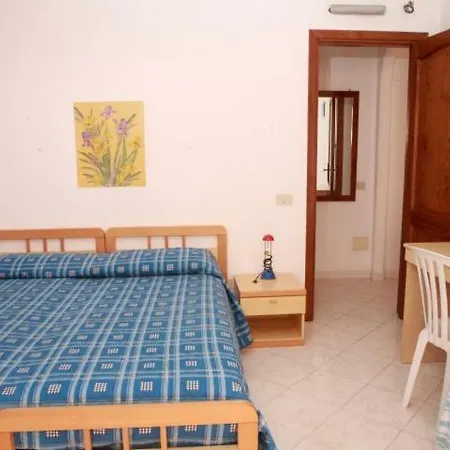 Baia Unci Daire Canneto (Lipari)