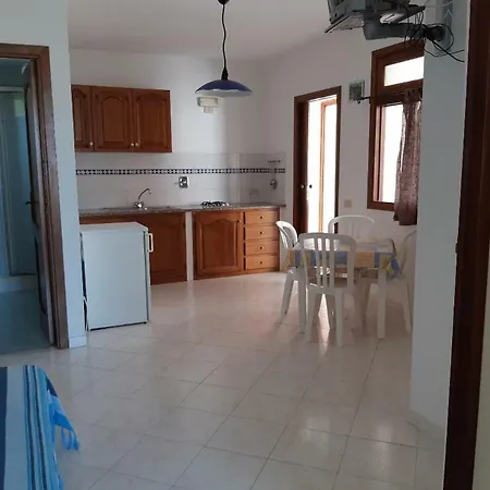 Baia Unci * Canneto (Lipari)