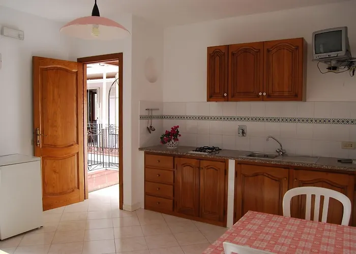 Baia Unci Canneto (Lipari)