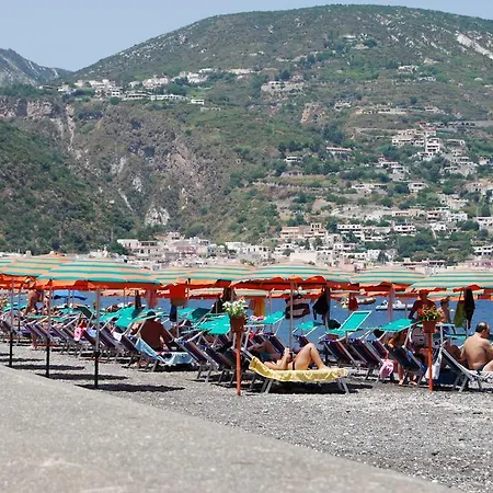 Baia Unci Canneto (Lipari)