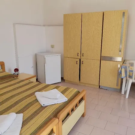 Baia Unci Canneto (Lipari)