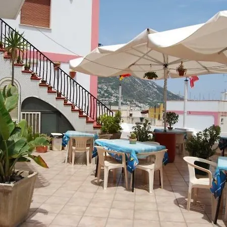 Baia Unci Appartamento Canneto (Lipari)