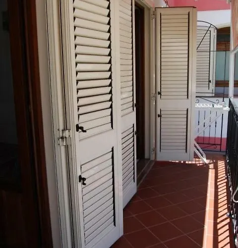 Baia Unci Apartment Canneto (Lipari)